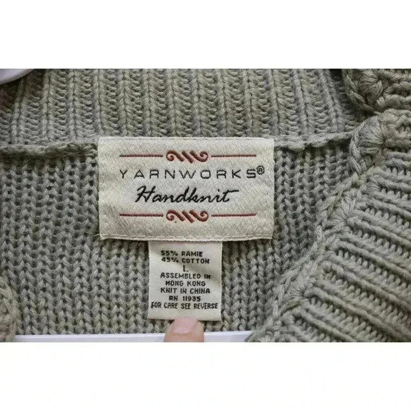 Vintage 90s Cable Knit Sweater Size Large Green Ramie Cotton Beaded Hand Knit - Picture 9 of 13